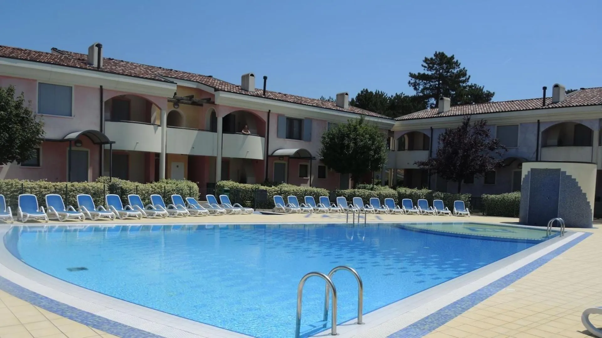 Apartment In Residence With Swimming Pool - Beahost Bibione